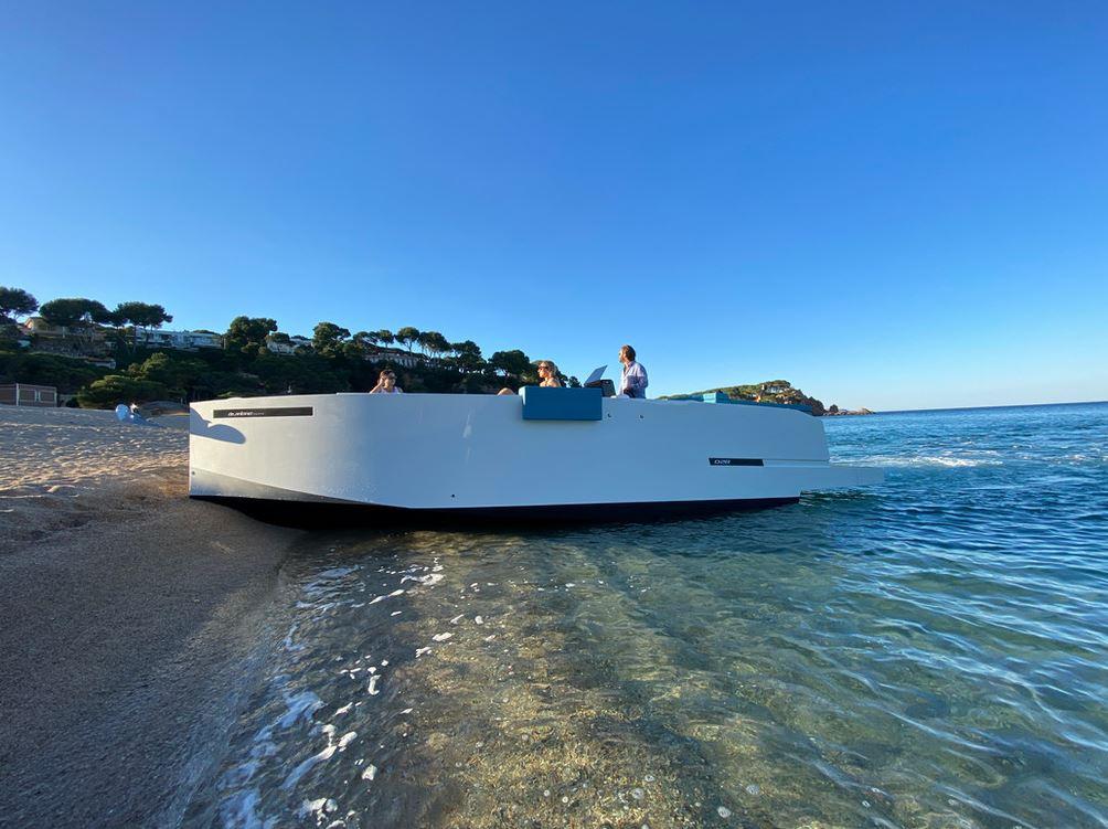2023 De Antonio Yachts D28 DECK