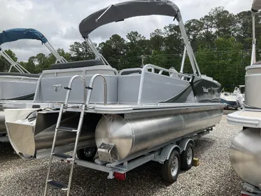 2024 Tahoe Pontoon Boats LTZ - 23 FT Versatile Rear Lounger