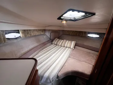 1993 Carver 350 Aft Cabin
