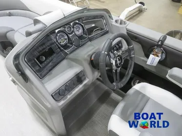 2024 Tahoe LTZ 1985 Cruise Pontoon & Honda 4-Stroke EFI