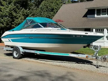 1994 Sea Ray Signature 220