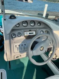 1994 Sea Ray Signature 220