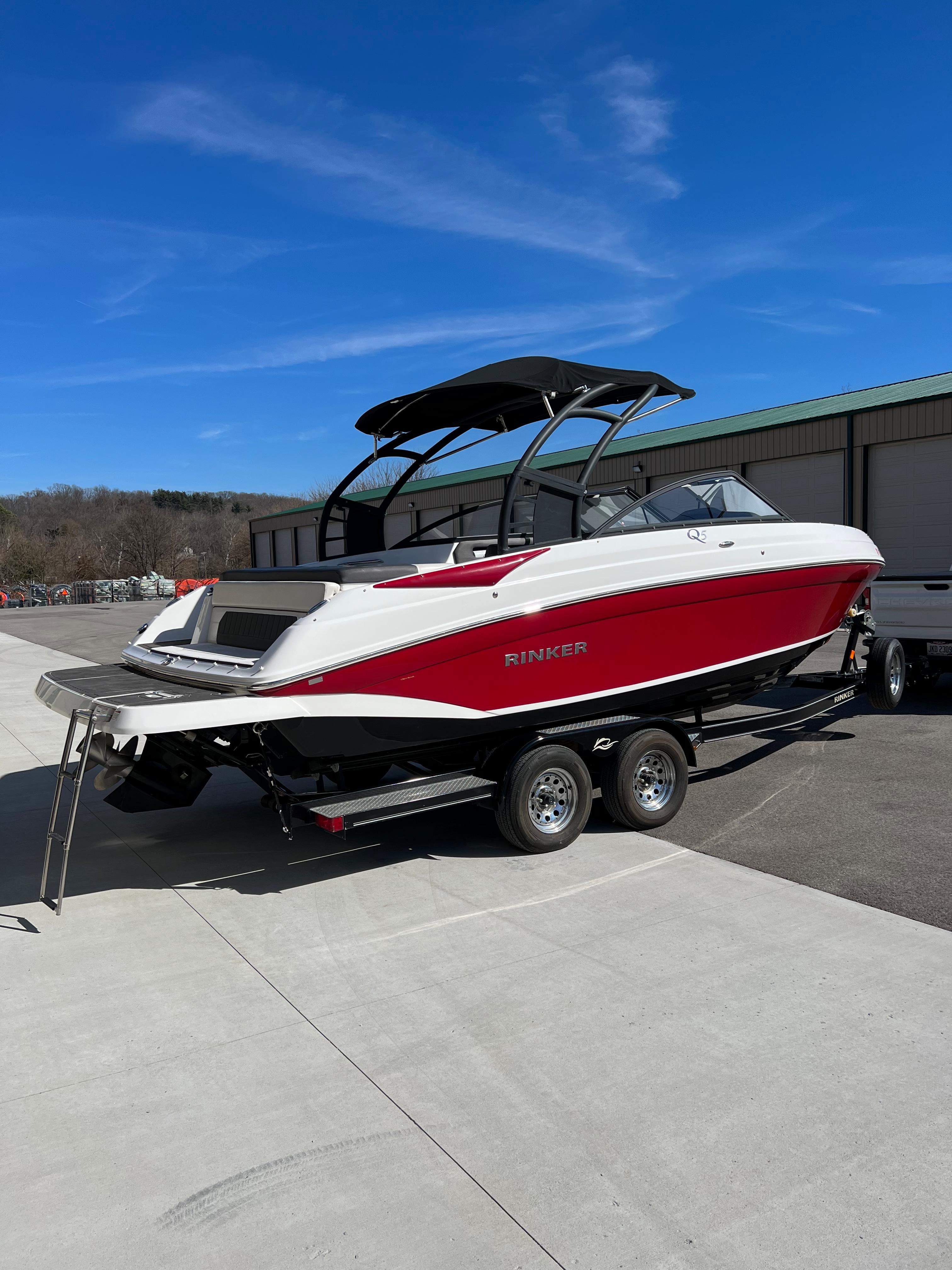 Used 2018 Rinker Q5 IB, 45103 Batavia - Boat Trader