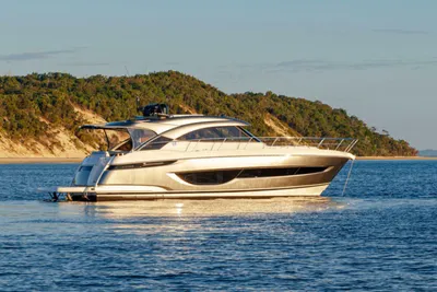 2024 Riviera 4600 Sport Yacht Platinum Edition