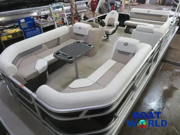 2024 Princecraft Vectra 23 RL Swingback Lounge Pontoon & Mercury 4-