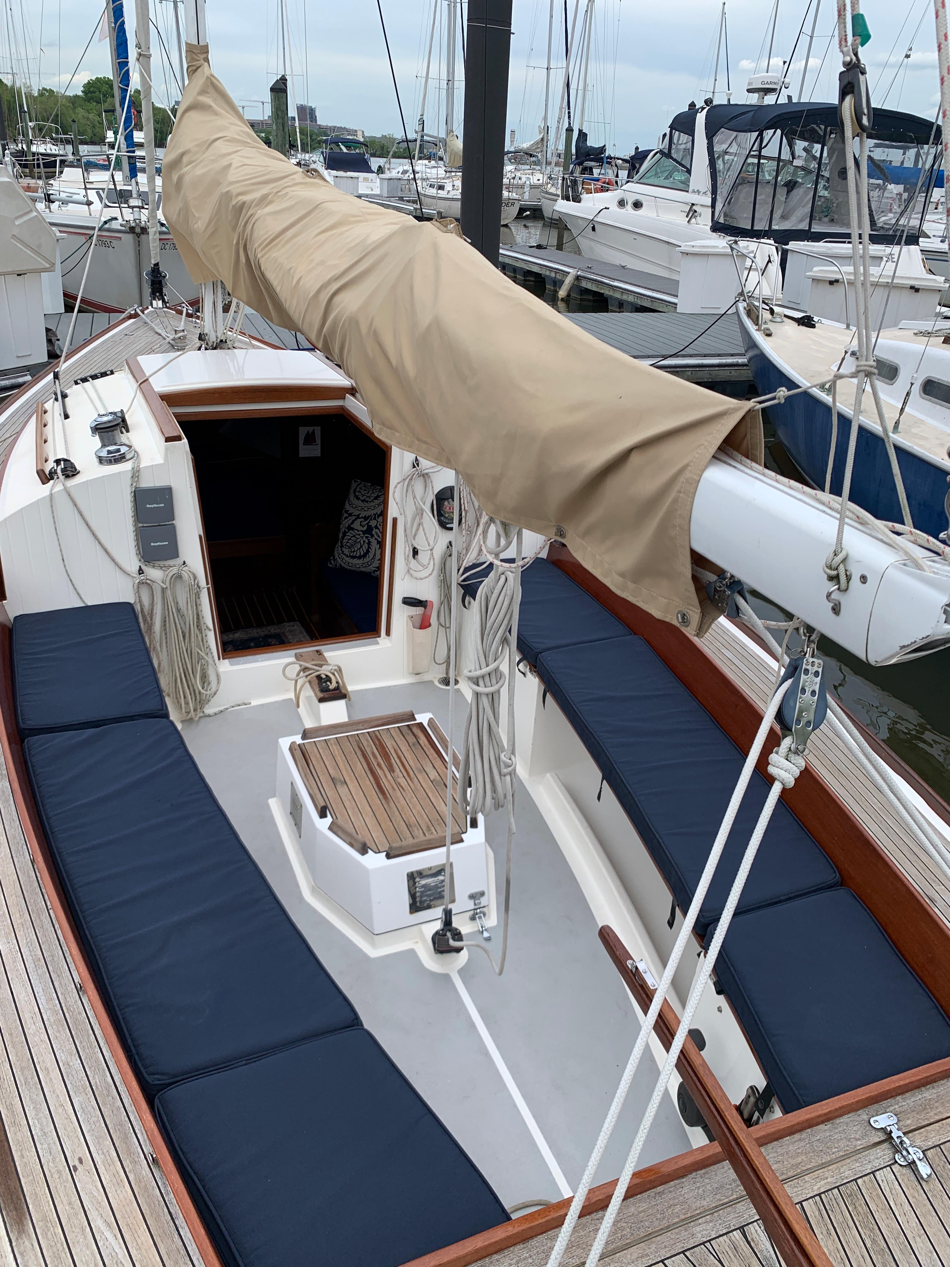 2000 Latitude 46 Tadorne