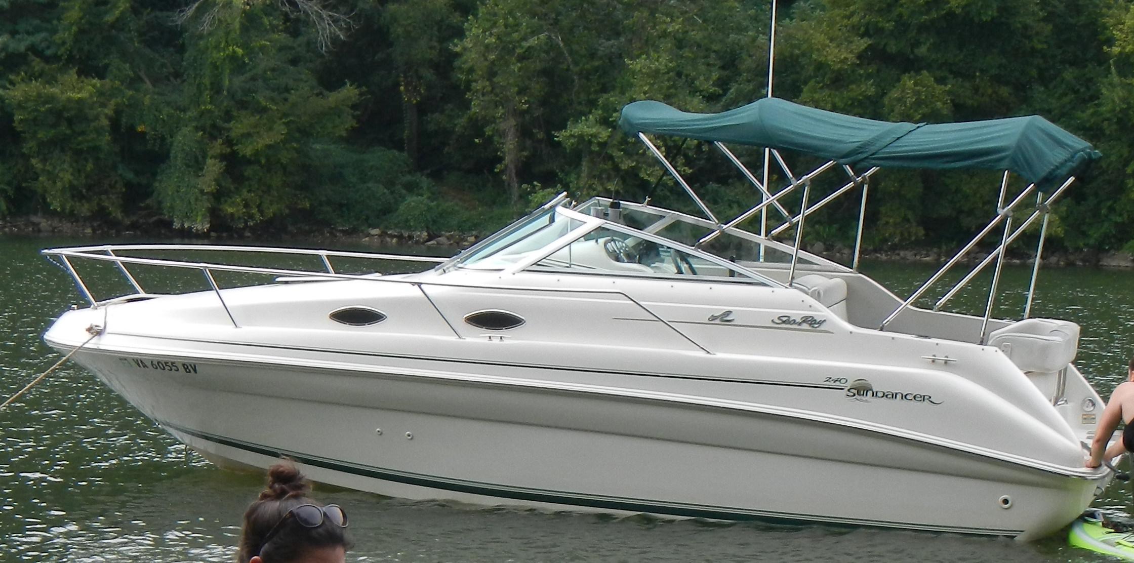 1999 Sea Ray 240 Sundancer