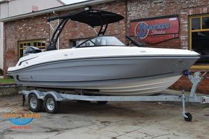 2023 Bayliner VR6 Bowrider - Outboard