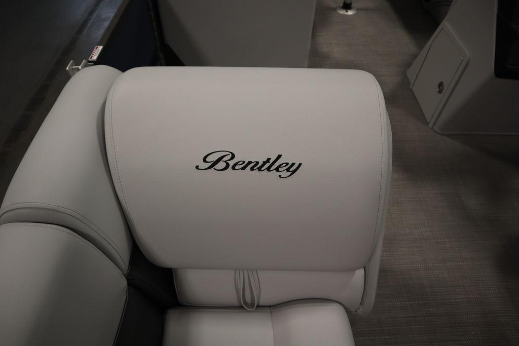 2023 Bentley Pontoons 240 CRUISE