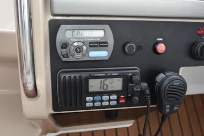 Icom VHF Radio &amp; Kenwood Remote