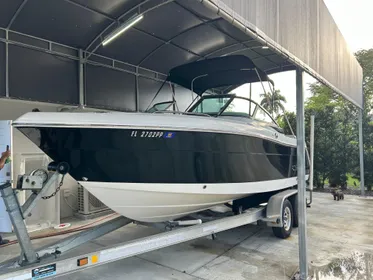 2014 Robalo R227 Dual Console