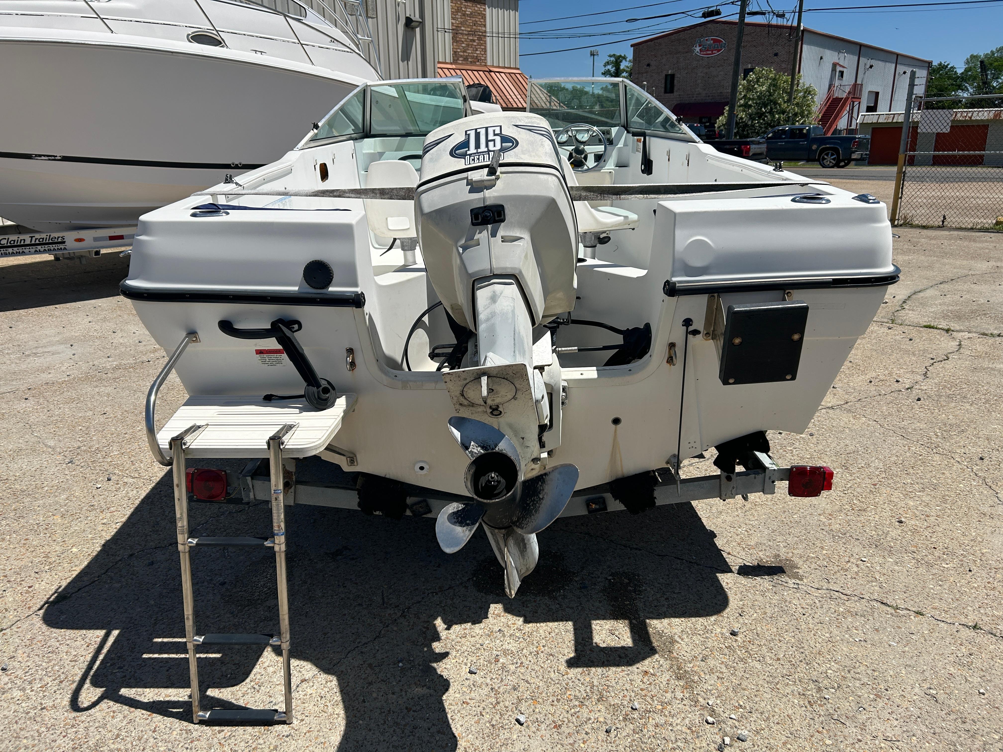 2000 Striper Seaswirl 1850