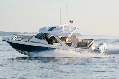 2024 Tiara Yachts 38 LS