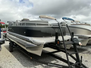 2024 Tahoe Pontoon Boats SLT Quad Lounge - 21 FT