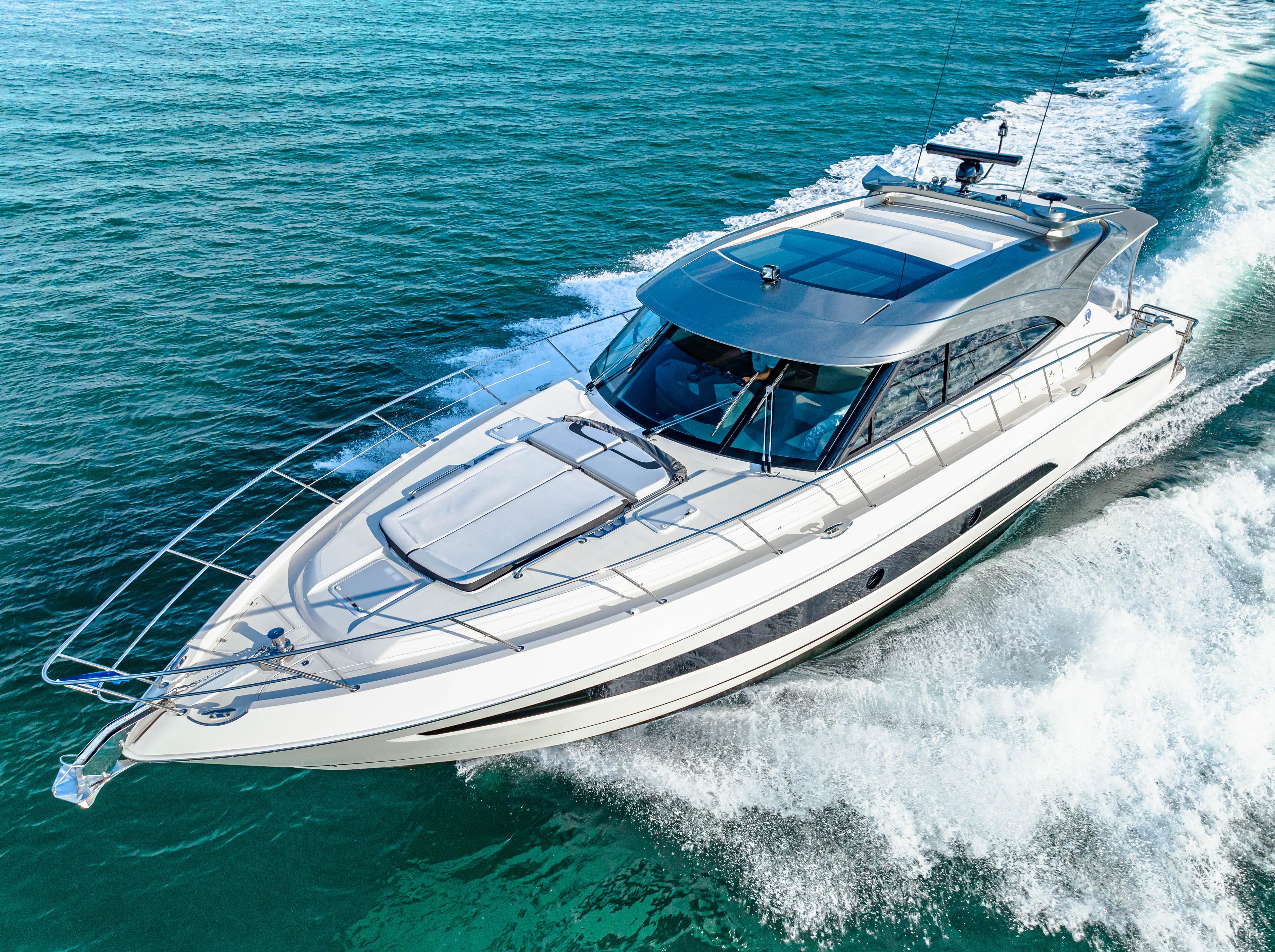 2024 Riviera 5400 Sport Yacht