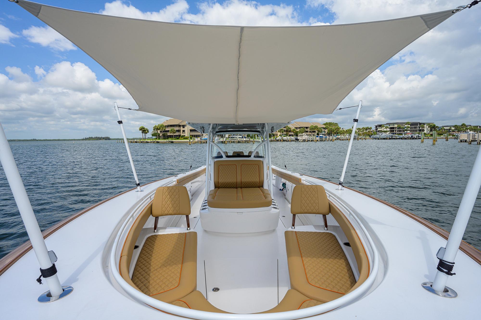 Valhalla 41 Reel Time - Forward Bow Seating, Sun Shade