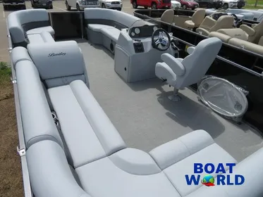 2024 Bentley Pontoons 200 LE Cruise Pontoon & Honda 4-Stroke EFI