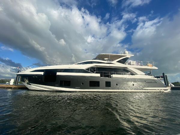 Used 2019 Azimut grande, 11963 Sag Harbor - Boat Trader