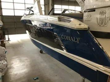 2024 Cobalt R8 Surf