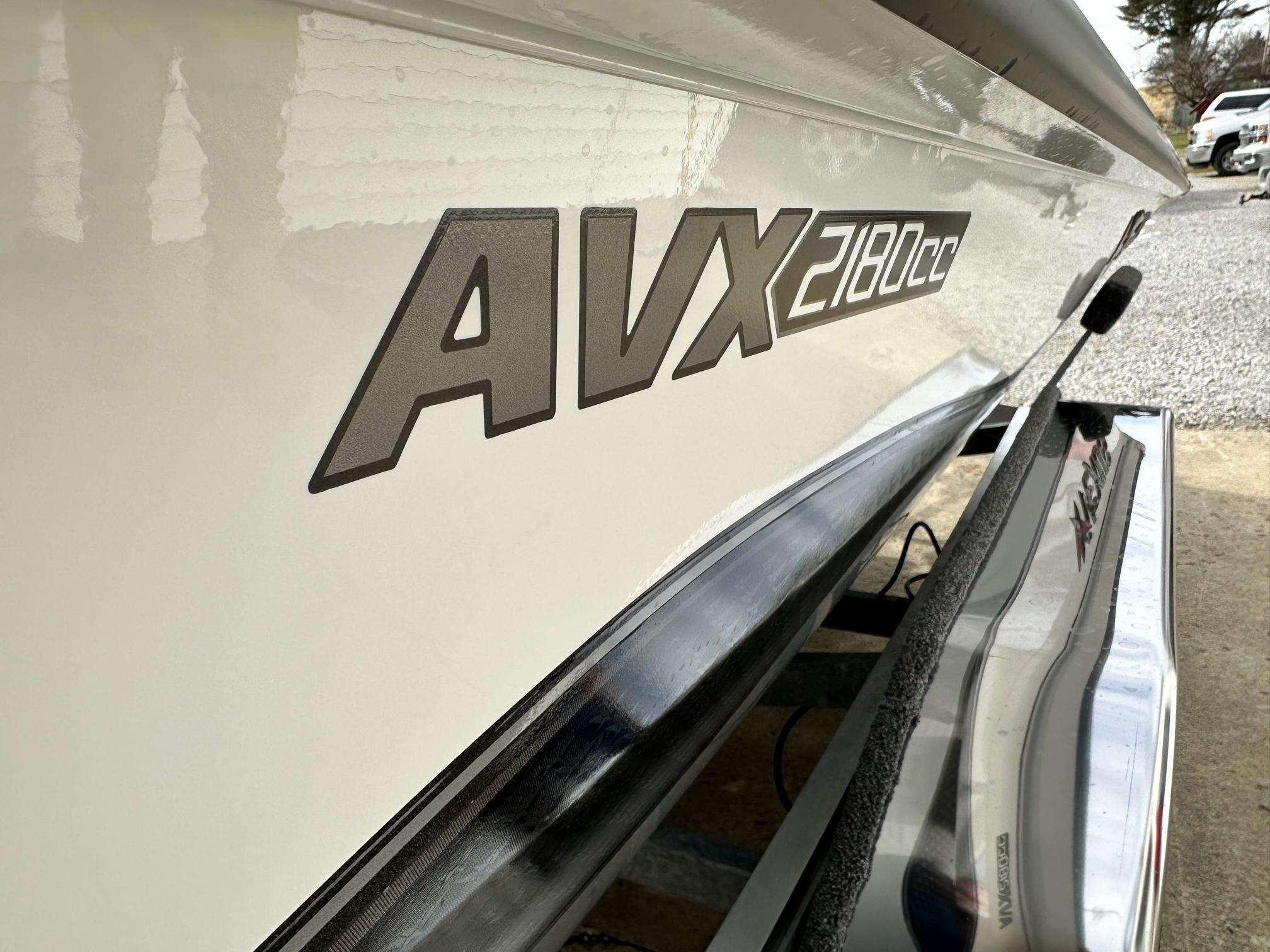 2023 Vexus AVX2180CC
