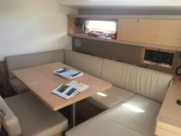 2017 Beneteau Oceanis 45