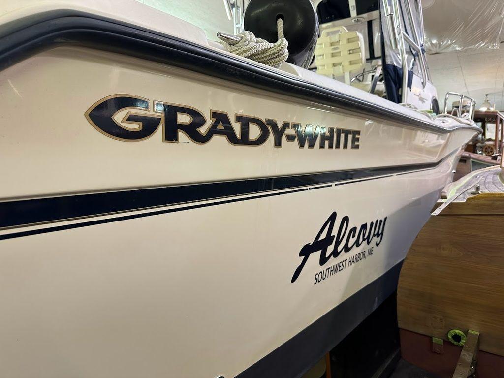 2003 Grady-White 270 Islander