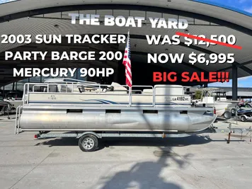 2003 Sun Tracker Party Barge 200