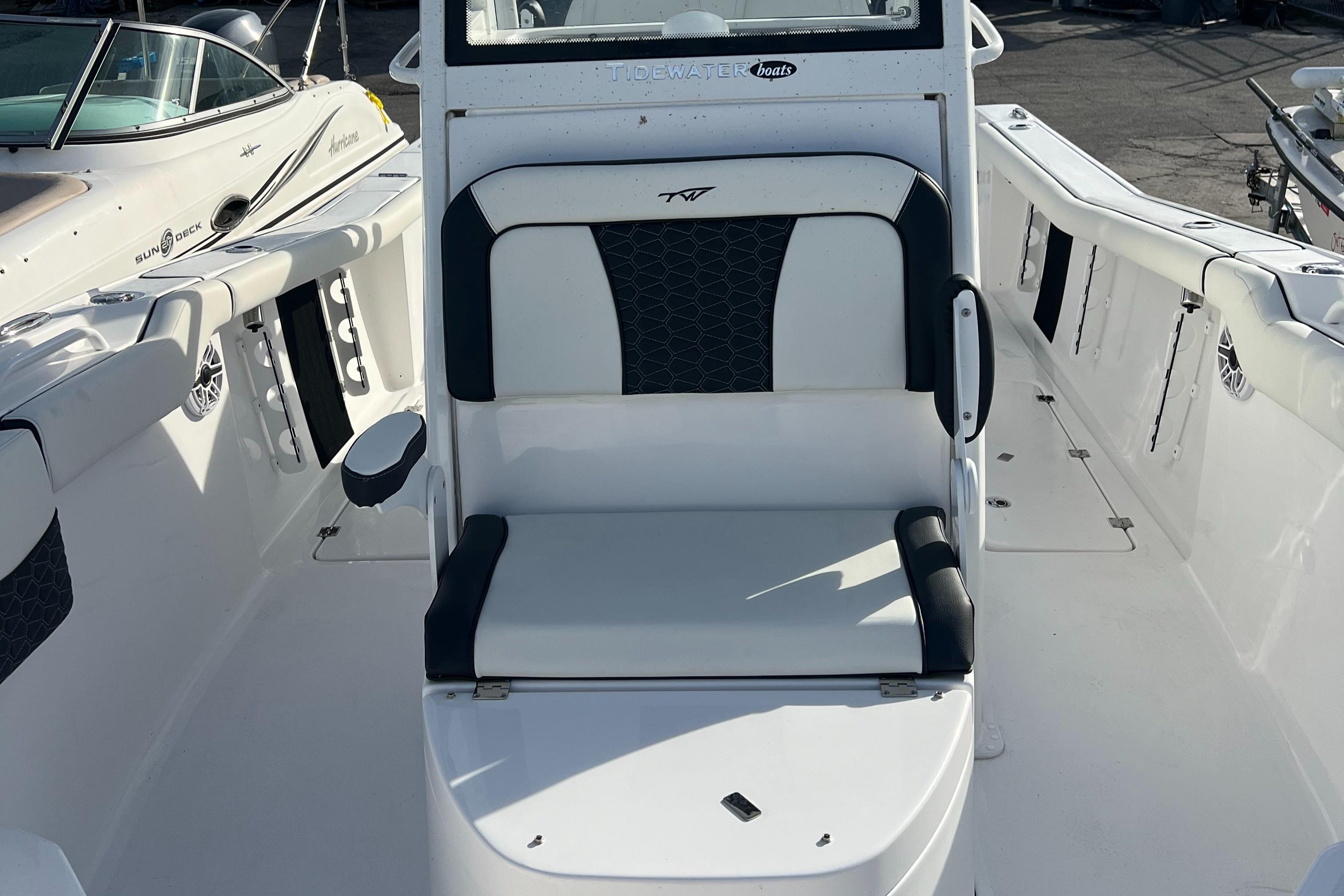 The Best Hurricane Deck Boat Accessories Money Can Buy – Better Boat