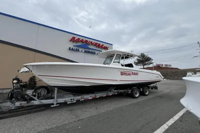 2017 Boston Whaler 330 Outrage