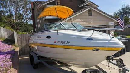 2005 Chaparral 215 SSi