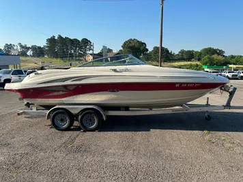 2002 Sea Ray 220