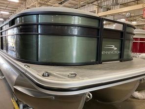 2023 Bennington 23SXSR