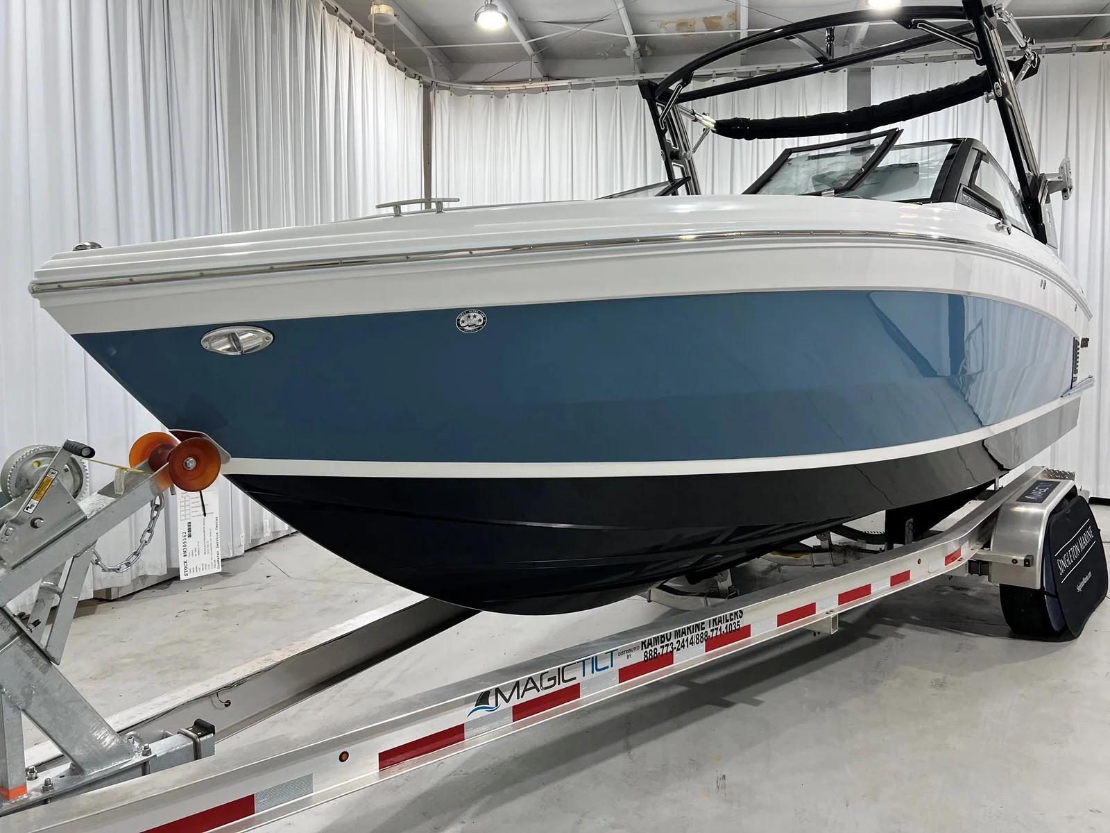 New 2024 Cobalt R8 Surf, 30518 Buford Boat Trader