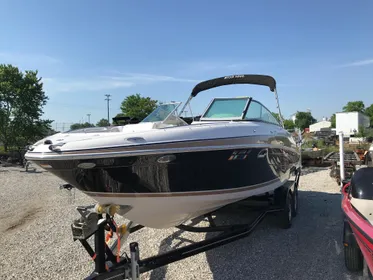 2009 Four Winns 260 Horizon