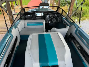 1989 MasterCraft ProStar 190