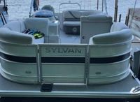 2018 Sylvan 8520 Cruise LES