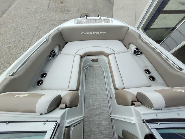 New 2024 Crownline E220 XS, 98802 East Wenatchee - Boat Trader