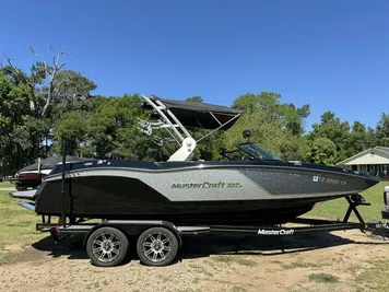 2018 MasterCraft NXT22