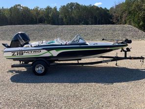 2019 Nitro Z19 Sport