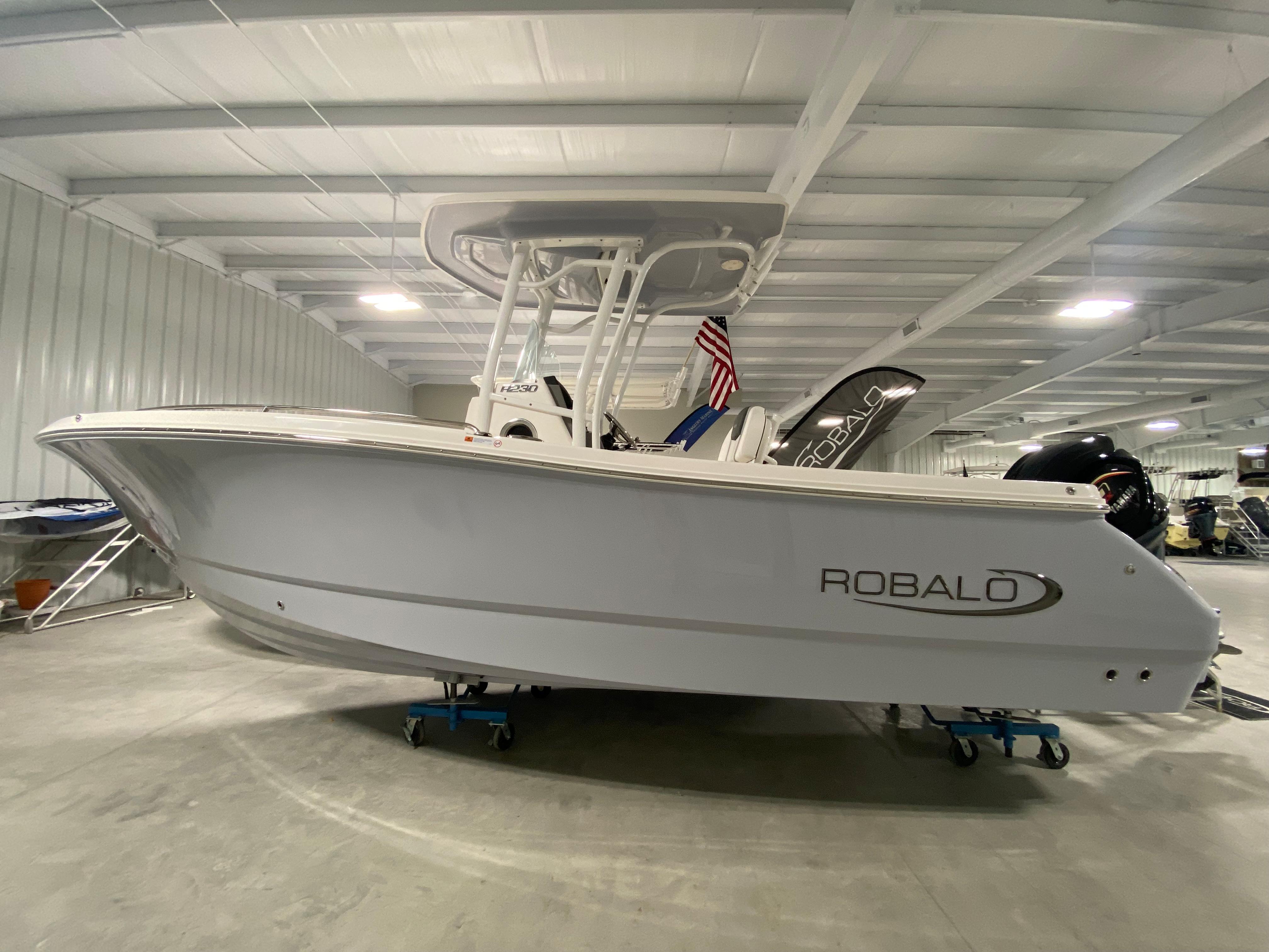 New 2024 Robalo R230 Center Console, 27520 Clayton Boat Trader