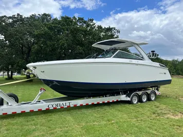 2024 Cobalt R33 Surf