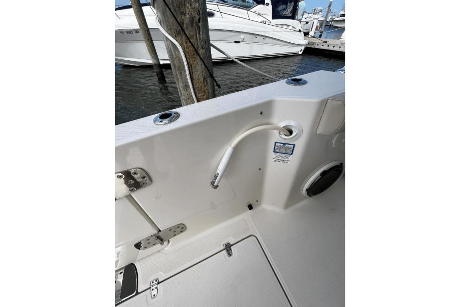 Used 2021 Boston Whaler 380 Outrage, 11743 Huntington - Boat Trader