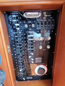 Lower Helm Station D/C Control Panel