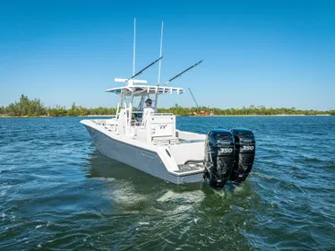 2019 Invincible 33 Open Fisherman Center Console