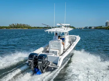 2019 Invincible 33 Open Fisherman Center Console