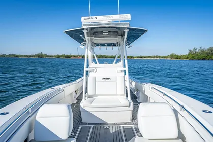 2019 Invincible 33 Open Fisherman Center Console