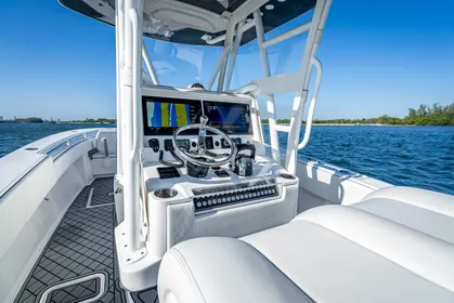 2019 Invincible 33 Open Fisherman Center Console