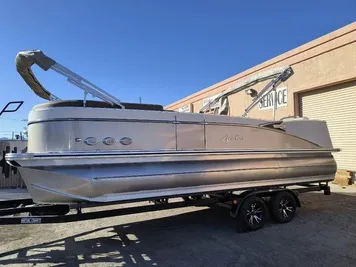 2024 Avalon Catalina Versatile Rear Lounger 23 FT