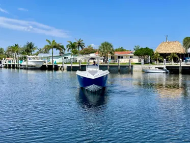 2004 Carrera Boats 36 cuddy