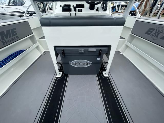Extreme 645 Cener Console for sale By Parma Marine Helm Seat With Hidden Cooler View